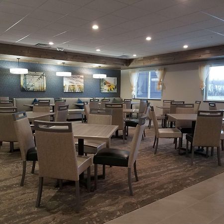 Best Western Plus Wayland Hotel Shelbyville Exterior photo